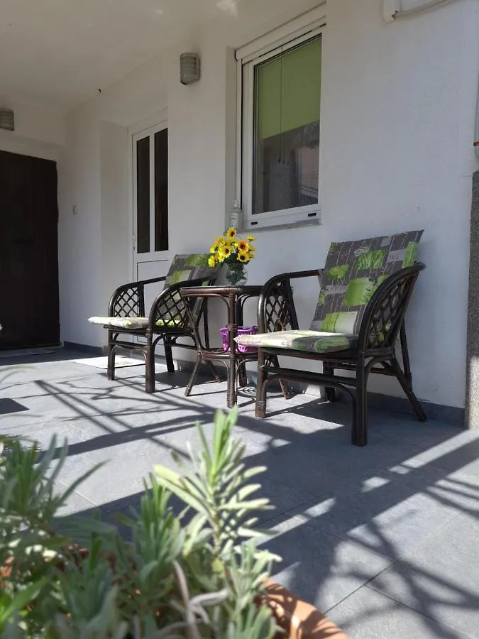Apartments Lilly - Studio Rijeka 0*,  Croatia